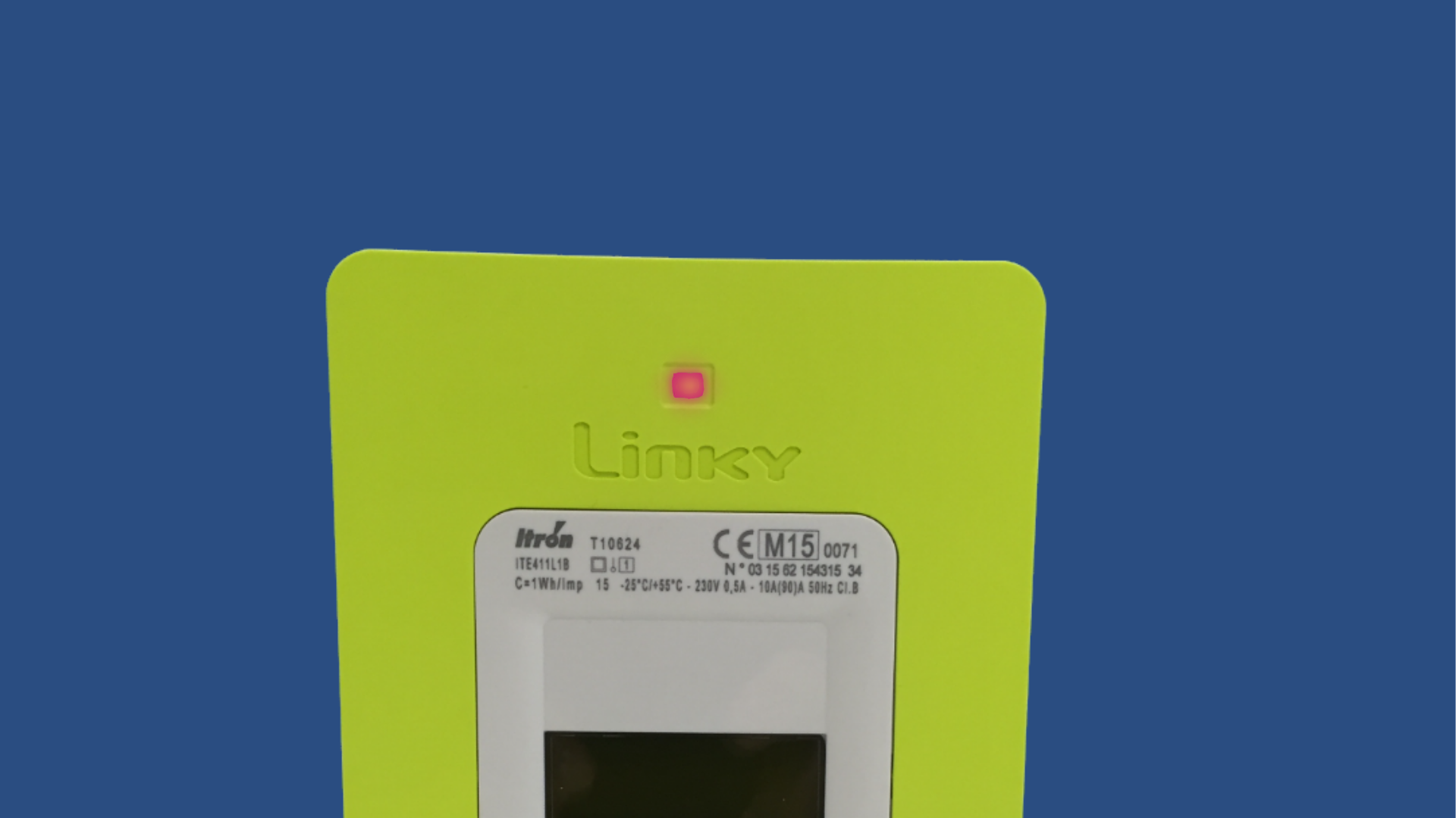 compteur linky qui indicque la consommation électrique a un voyant rouge fixe